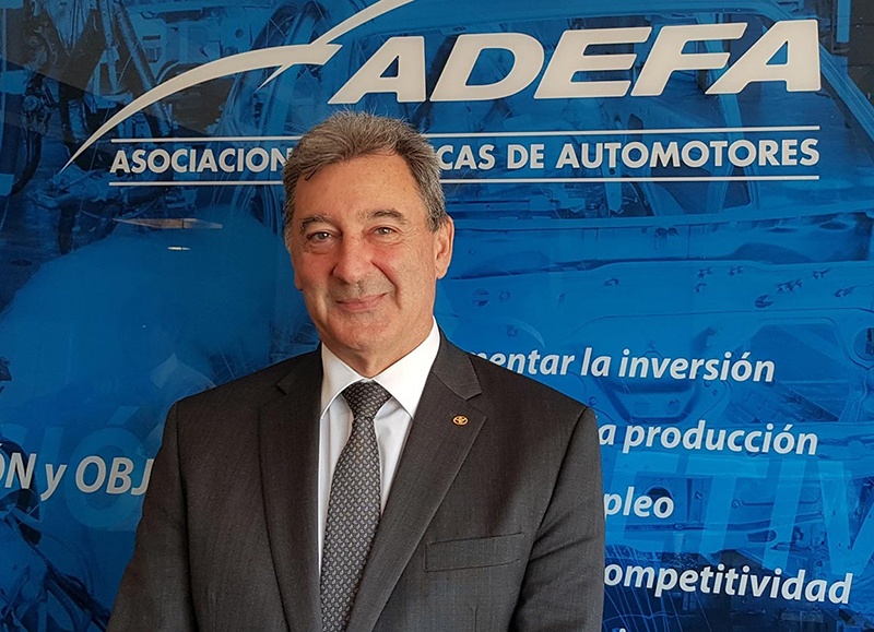 Cambio de autoridades en ADEFA